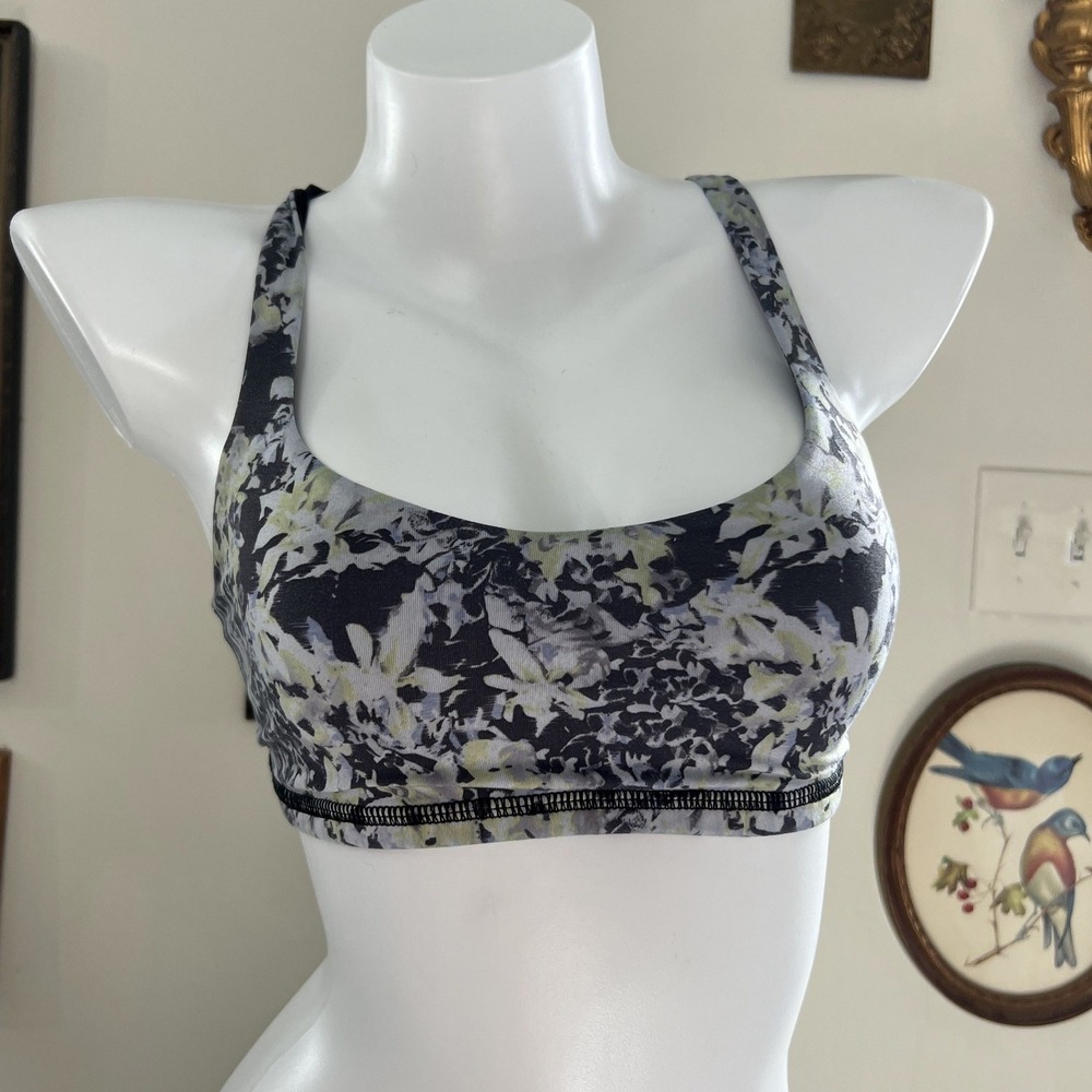 Lululemon Floral Camo Athletic Sports Bra Size 4